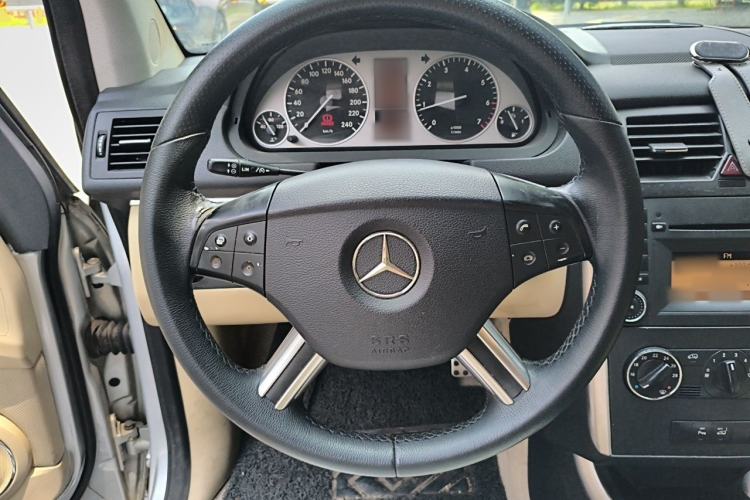 Used Mercedes-Benz B-Class 2009 B 200 Fashion Model Steering Wheel