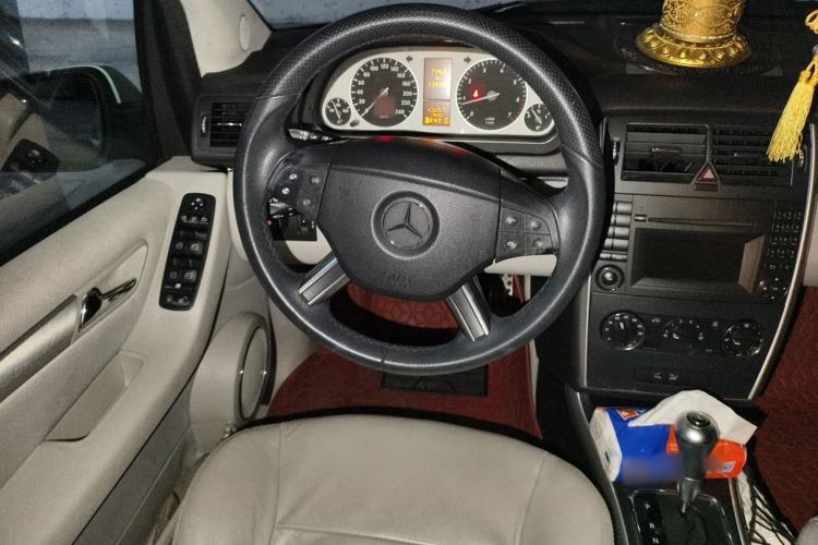 Used Mercedes-Benz B-Class 2009 B 200 Fashion Model Steering Wheel
