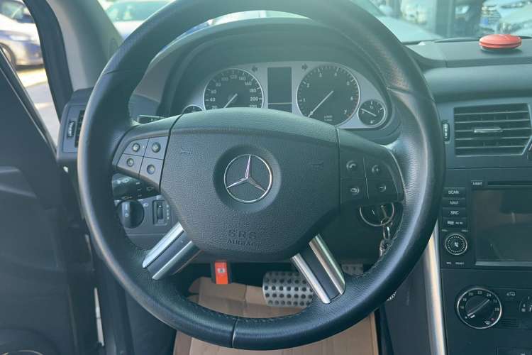 Used Mercedes-Benz B-Class 2009 B 200 Fashion Model Steering Wheel