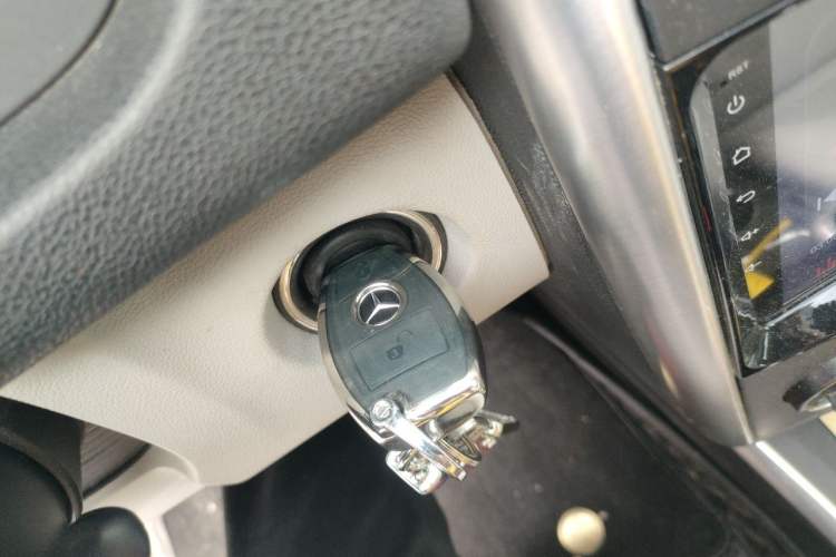 Used Mercedes-Benz B-Class 2009 B 200 Fashion Model Vehicle Key