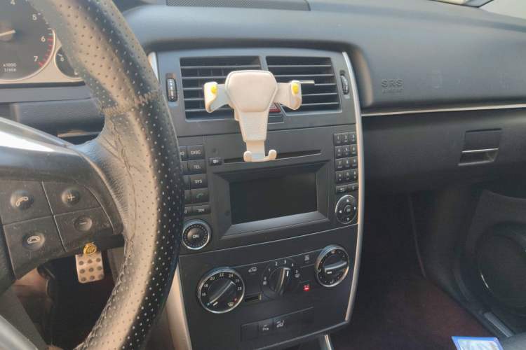 Used Mercedes-Benz B-Class 2009 B 200 Fashion Model Audio And AC Panel