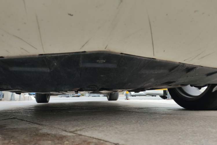 Used Mercedes-Benz B-Class 2009 B 200 Sport Edition Chassis Front