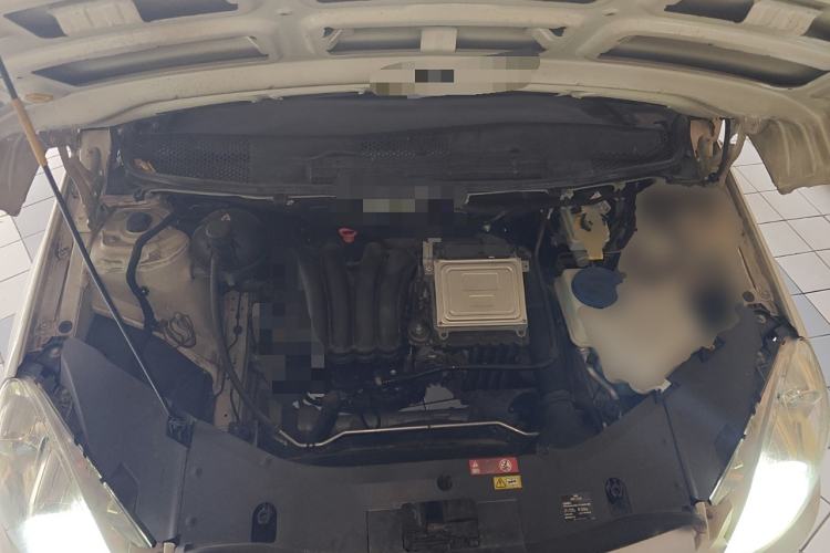 Used Mercedes-Benz B-Class 2009 B 200 Fashion Model Engine Bay