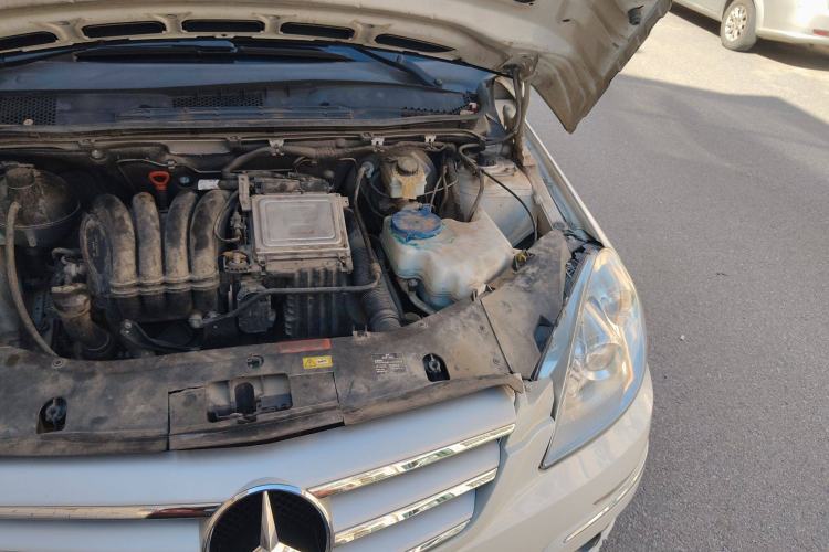 Used Mercedes-Benz B-Class 2009 B 200 Fashion Model Engine Bay Left