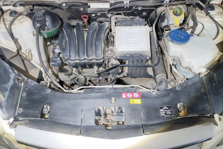 Used Mercedes-Benz B-Class 2009 B 200 Fashion Model Engine Bay