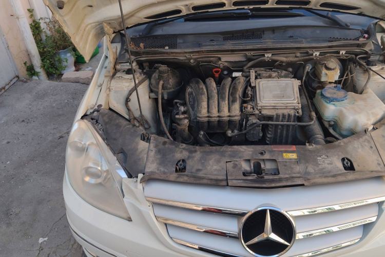 Used Mercedes-Benz B-Class 2009 B 200 Fashion Model Engine Bay Right
