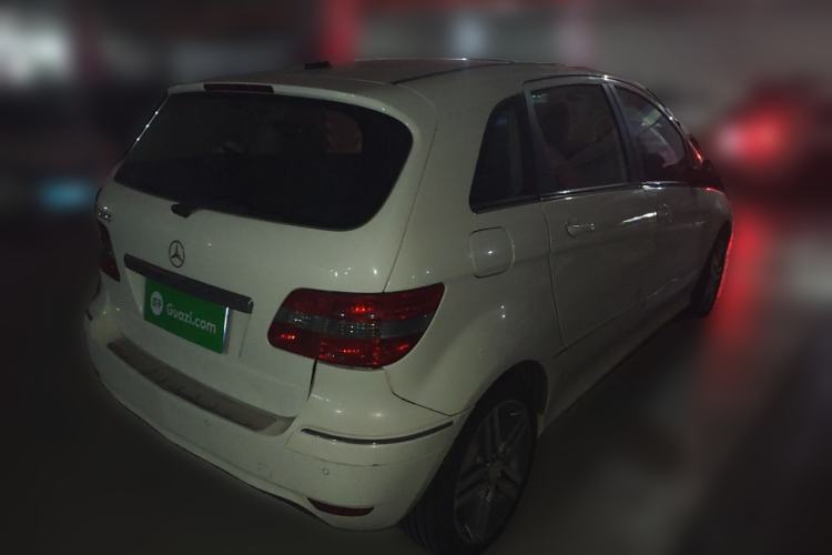 Used Mercedes-Benz B-Class 2009 B 200 Luxury Model Exterior 5