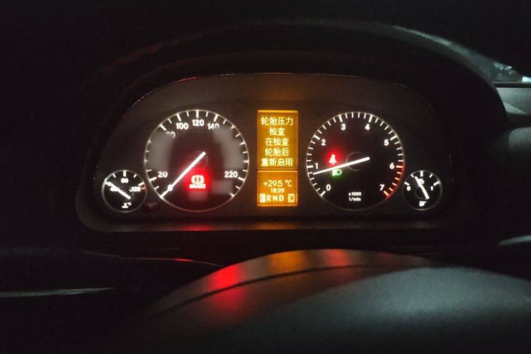 Used Mercedes-Benz B-Class 2009 B 200 Luxury Model Instrument Cluster