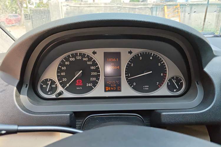 Used Mercedes-Benz B-Class 2009 B 200 Fashion Model Instrument Cluster