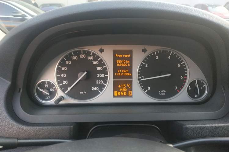 Used Mercedes-Benz B-Class 2009 B 200 Luxury Model Instrument Cluster