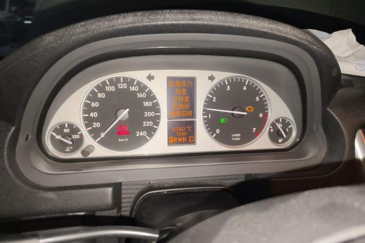 Used Mercedes-Benz B-Class 2009 B 200 Fashion Model Instrument Cluster