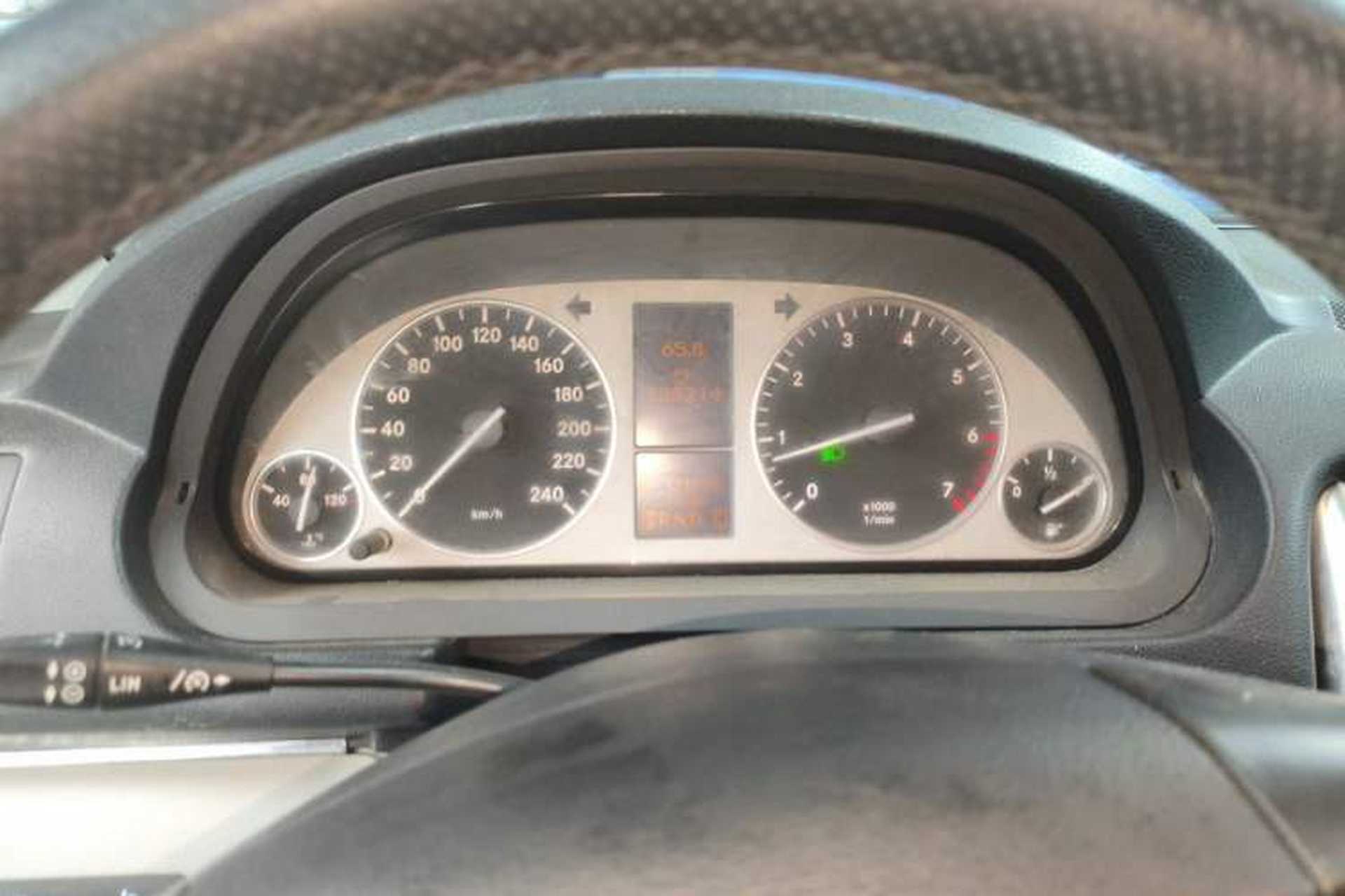 Used Mercedes-Benz B-Class 2009 B 200 Luxury Model Instrument Cluster