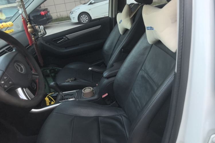 Used Mercedes-Benz B-Class 2009 B 200 Fashion Model Left Front Seat