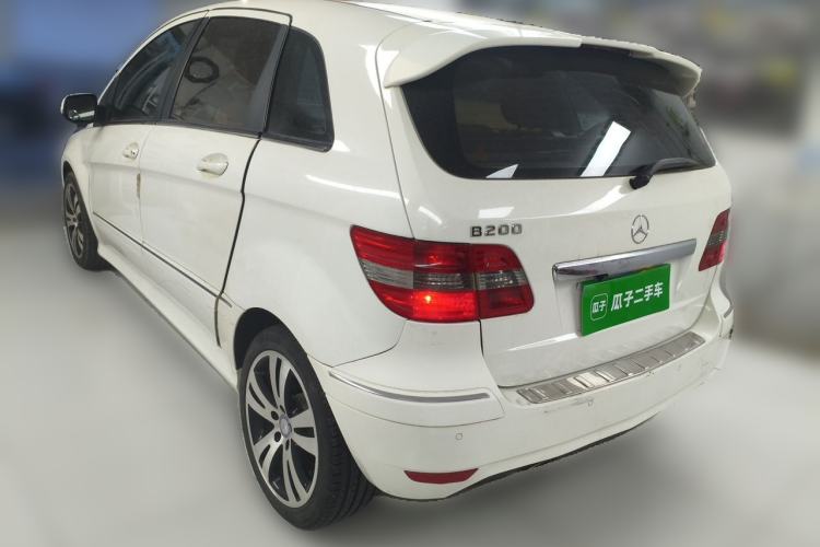Used Mercedes-Benz B-Class 2009 B 200 Luxury Model Rear Left 45 Deg