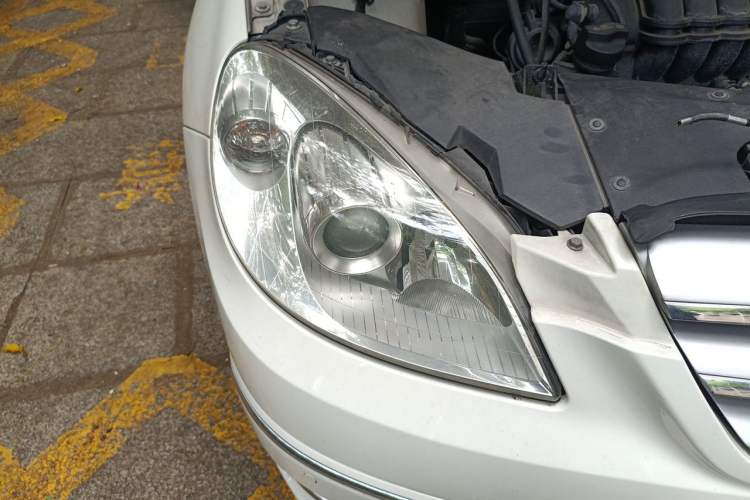 Used Mercedes-Benz B-Class 2009 B 200 Fashion Model Right Front Headlight