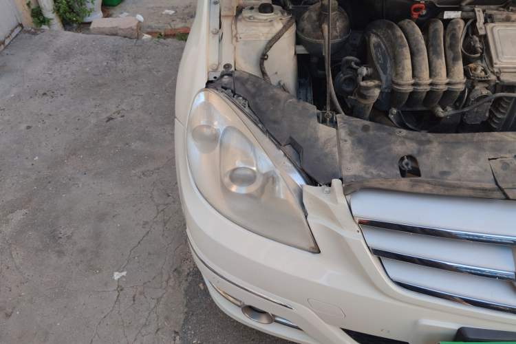 Used Mercedes-Benz B-Class 2009 B 200 Fashion Model Right Front Headlight