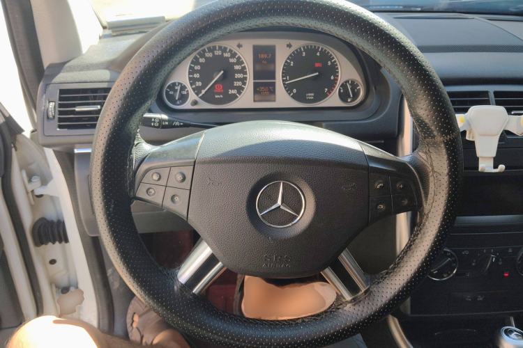 Used Mercedes-Benz B-Class 2009 B 200 Fashion Model Steering Wheel