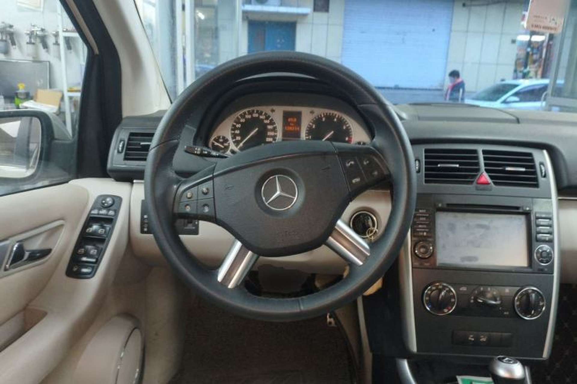Used Mercedes-Benz B-Class 2009 B 200 Luxury Model Steering Wheel