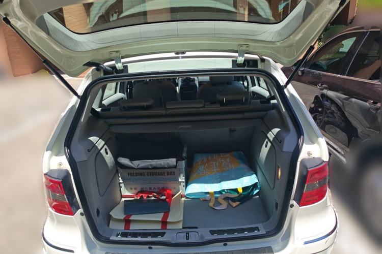 Used Mercedes-Benz B-Class 2009 B 200 Fashion Model Trunk