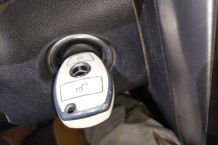 Used Mercedes-Benz B-Class 2009 B 200 Fashion Model Vehicle Key