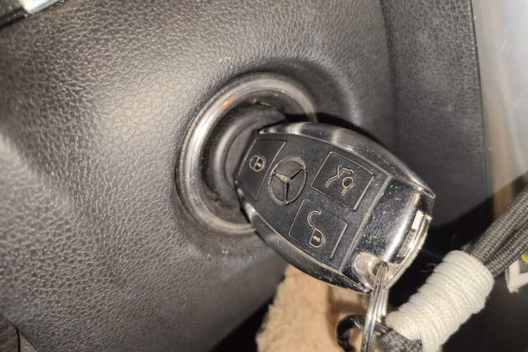 Used Mercedes-Benz B-Class 2009 B 200 Fashion Model Vehicle Key