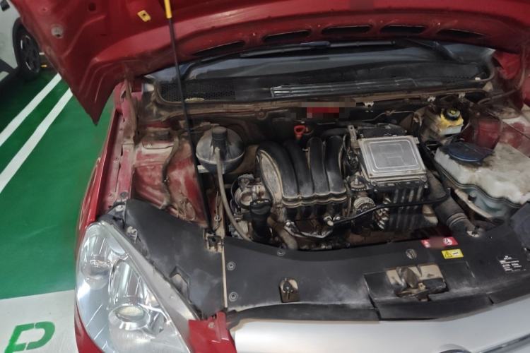 Used Mercedes-Benz B-Class  Engine Bay Right