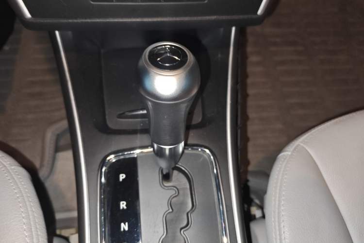 Used Mercedes-Benz B-Class  Gear Lever
