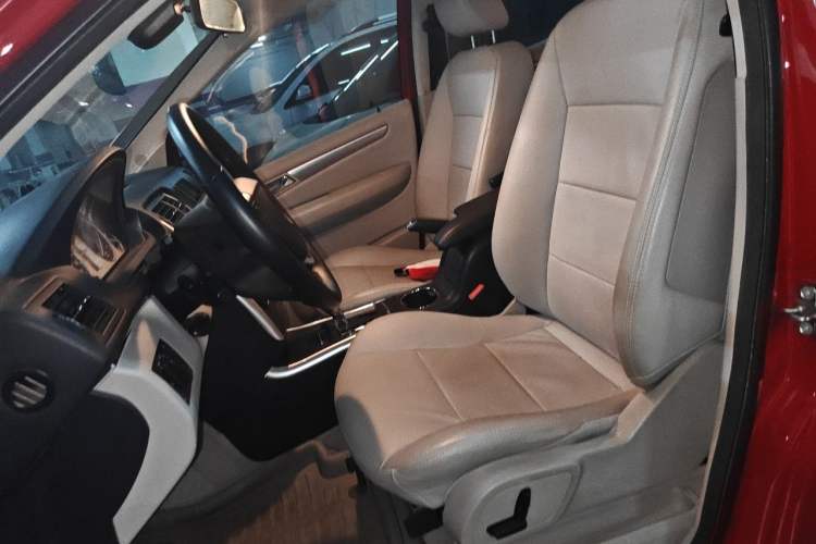 Used Mercedes-Benz B-Class  Left Front Seat