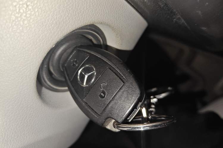 Used Mercedes-Benz B-Class  Vehicle Key