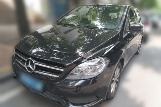 Ojetý Mercedes-Benz B-Class 2012 B 180
