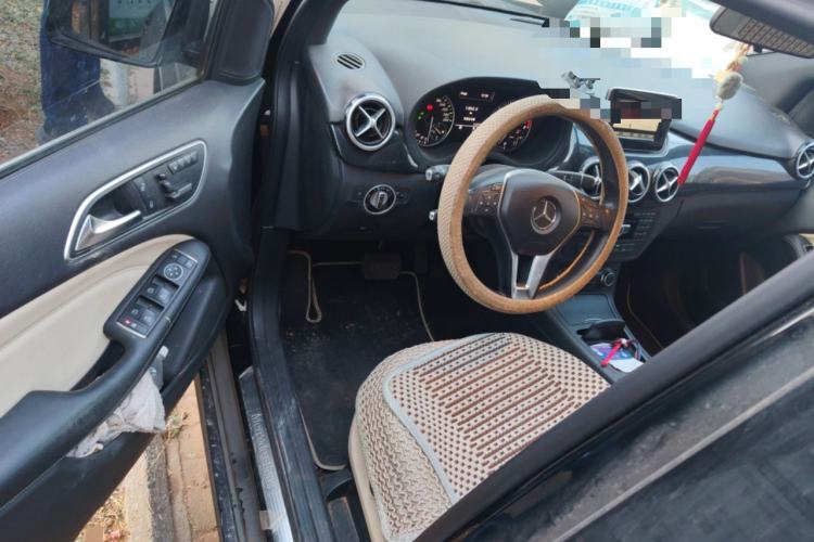 Used Mercedes-Benz B-Class 2012 B 180 Driver Seat