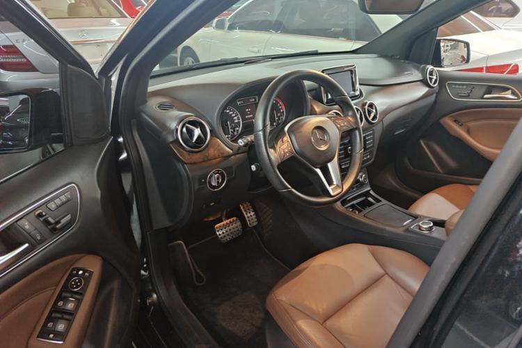 Used Mercedes-Benz B-Class 2012 B 200 Driver Seat