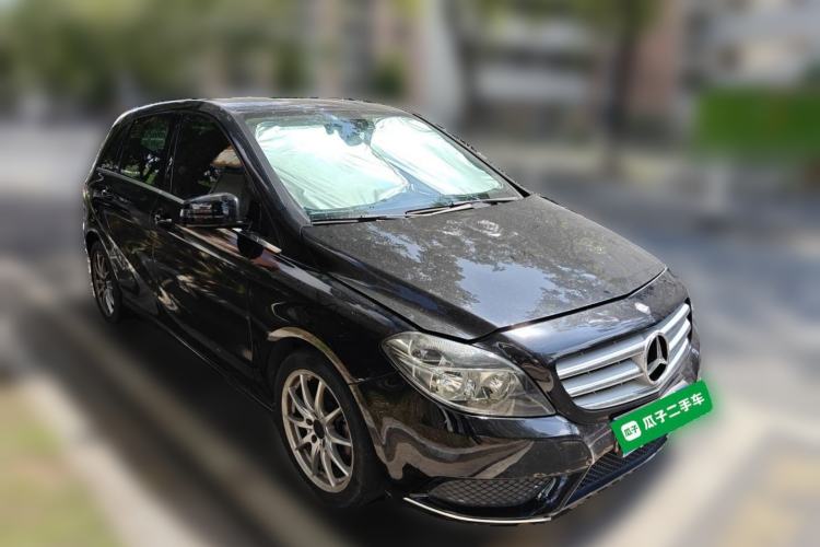 Used Mercedes-Benz B-Class 2012 B 180 Front Right 45 Deg