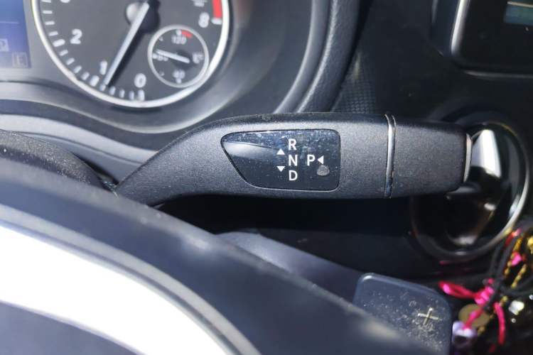 Used Mercedes-Benz B-Class 2012 B 180 Gear Lever