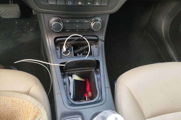 Used Mercedes-Benz B-Class 2012 B 180 Gear Lever