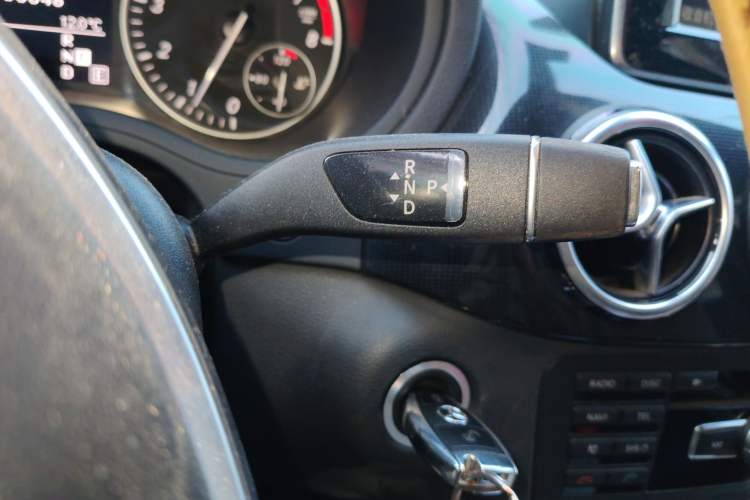 Used Mercedes-Benz B-Class 2012 B 180 Gear Lever