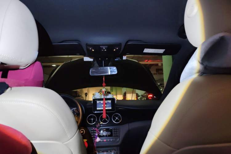 Used Mercedes-Benz B-Class 2012 B 180 Headliner