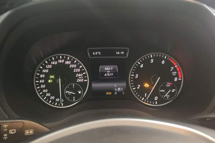 Used Mercedes-Benz B-Class 2012 B 200 Instrument Cluster