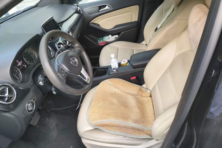 Used Mercedes-Benz B-Class 2012 B 180 Left Front Seat