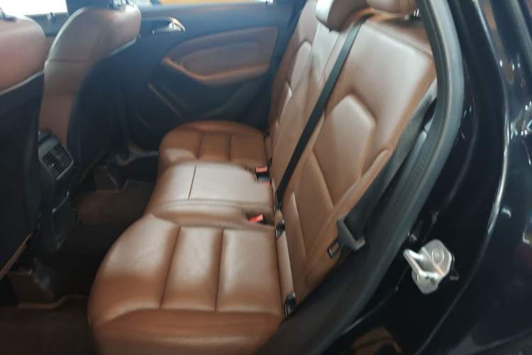 Used Mercedes-Benz B-Class 2012 B 200 Left Rear Seat