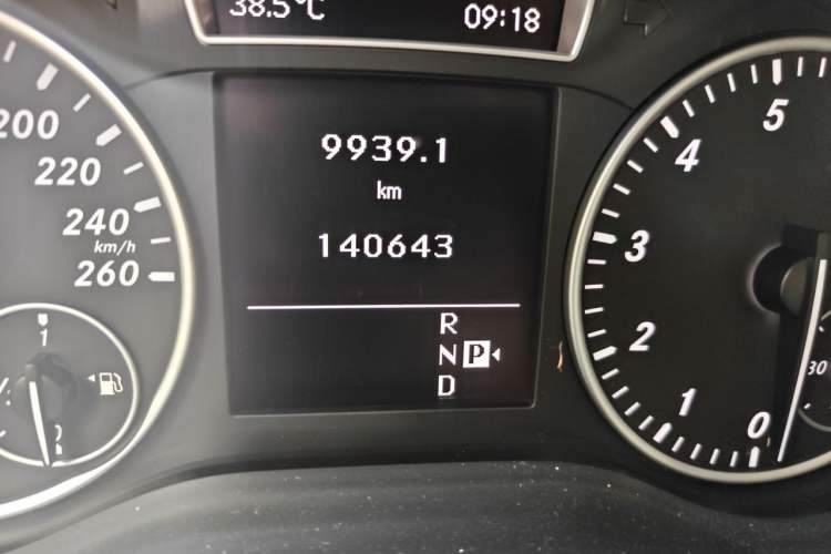 Used Mercedes-Benz B-Class 2012 B 180 Odometer Close Up