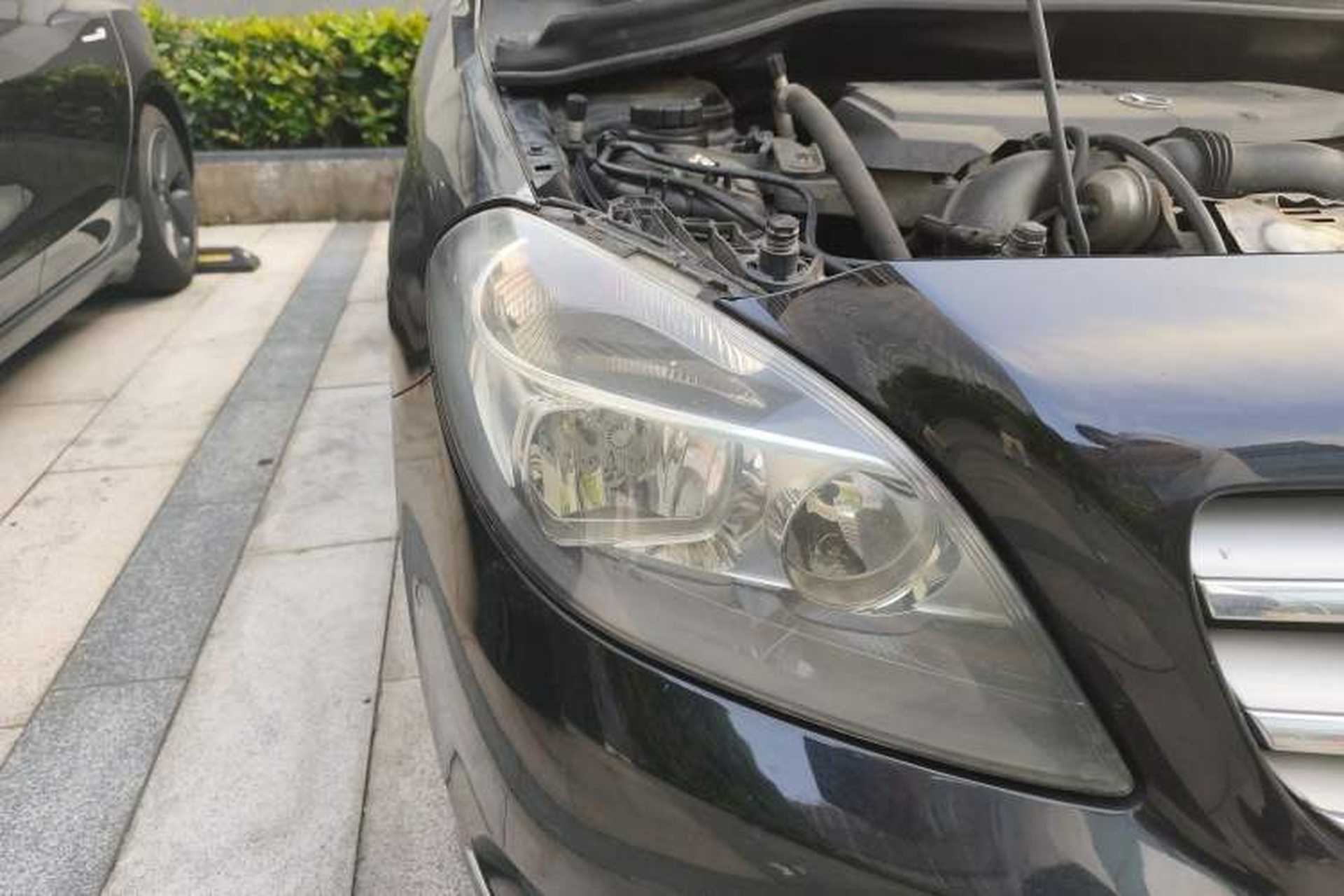 Used Mercedes-Benz B-Class 2012 B 180 Right Front Headlight