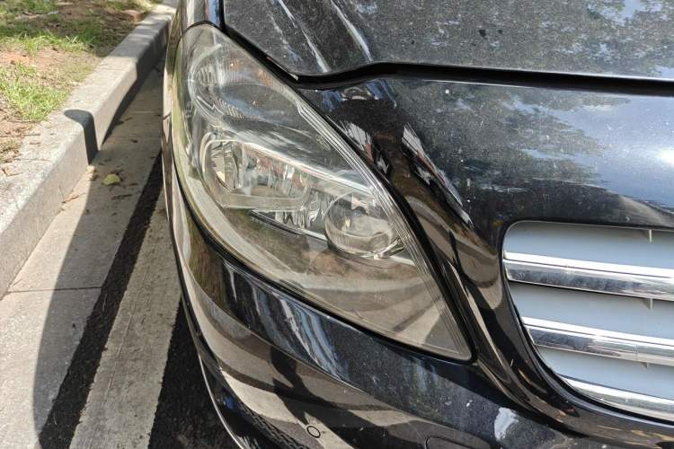 Used Mercedes-Benz B-Class 2012 B 180 Right Front Headlight