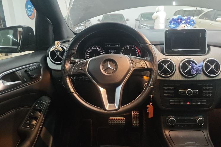 Used Mercedes-Benz B-Class 2012 B 200 Steering Wheel