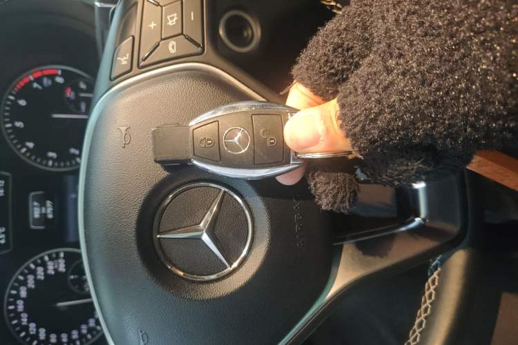Used Mercedes-Benz B-Class 2012 B 200 Vehicle Key
