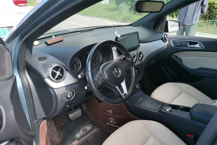 Used Mercedes-Benz B-Class 2012 B 200 Driver Seat