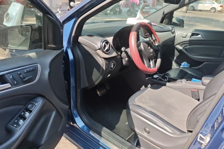 Used Mercedes-Benz B-Class 2012 B 200 Driver Seat