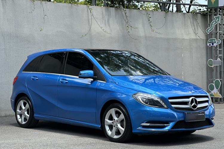 Used Mercedes-Benz B-Class 2012 B 200 Exterior 2