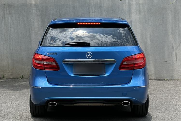 Used Mercedes-Benz B-Class 2012 B 200 Exterior 4