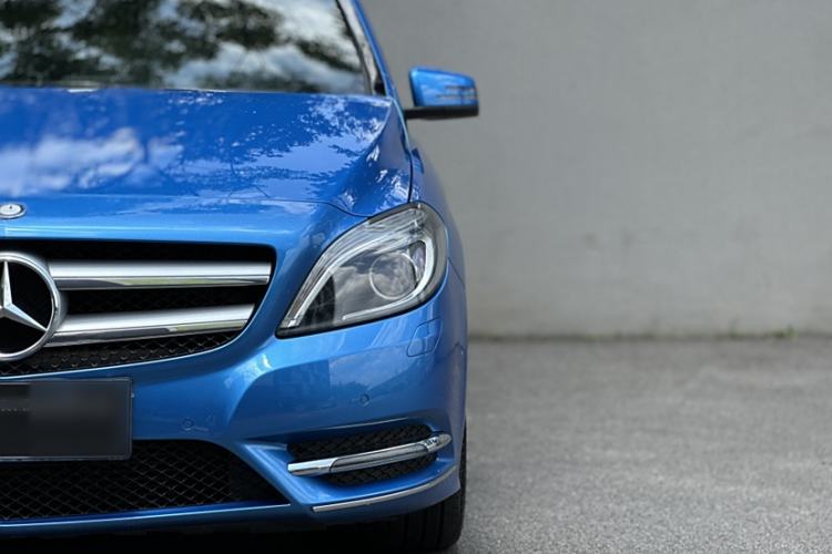 Used Mercedes-Benz B-Class 2012 B 200 Exterior 8
